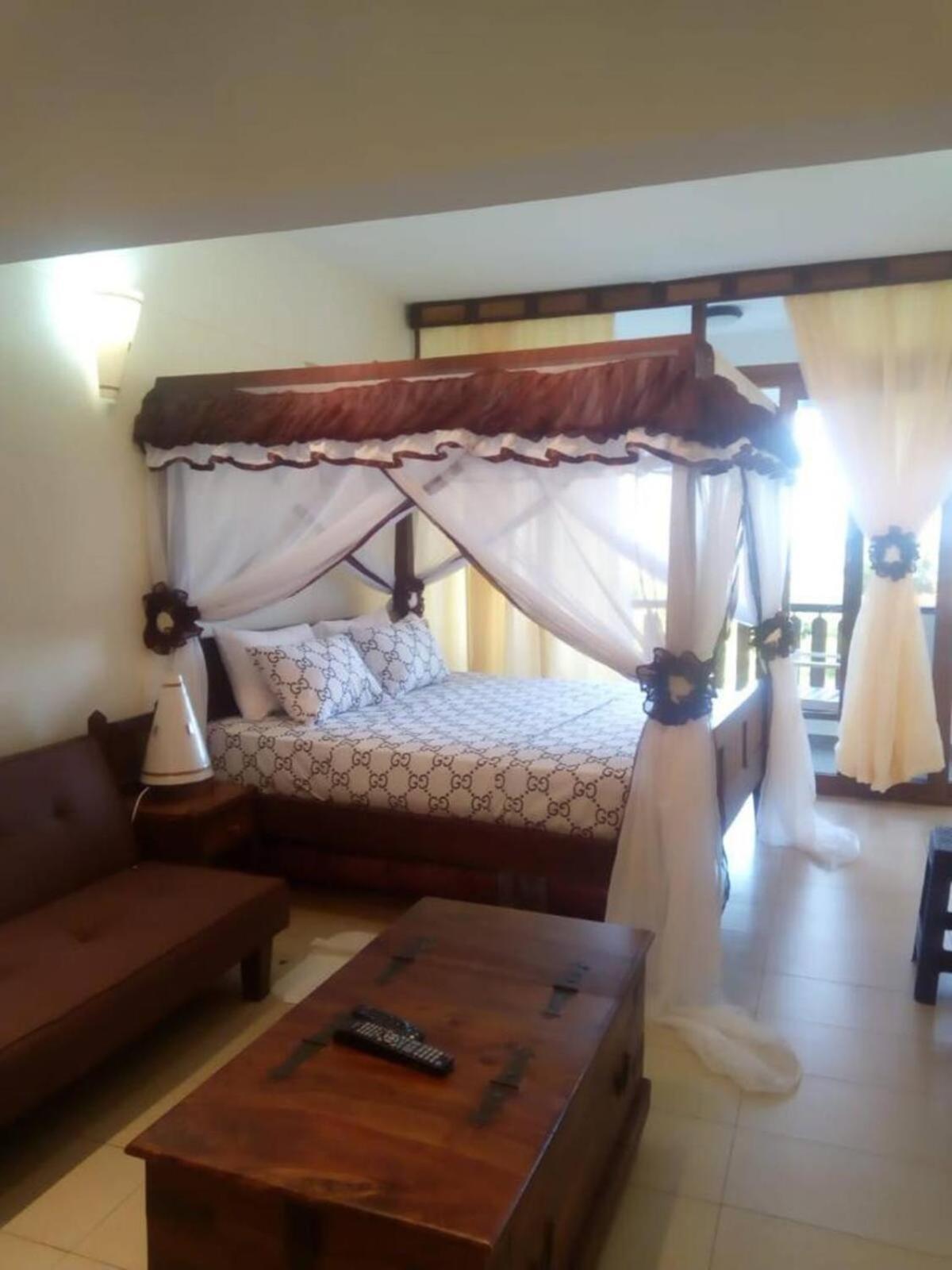 Golden Sands Resort Diani Beach Ngoại thất bức ảnh